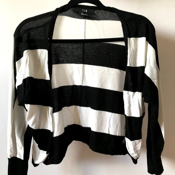 Forever 21 Black and White Horizontal Striped Cardigan - Picture 1 of 2